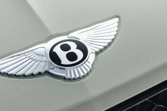 Logo Bentley capot voiture